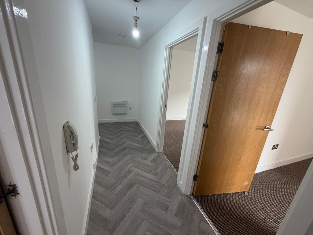 Property photo 3 of 14 Gallery