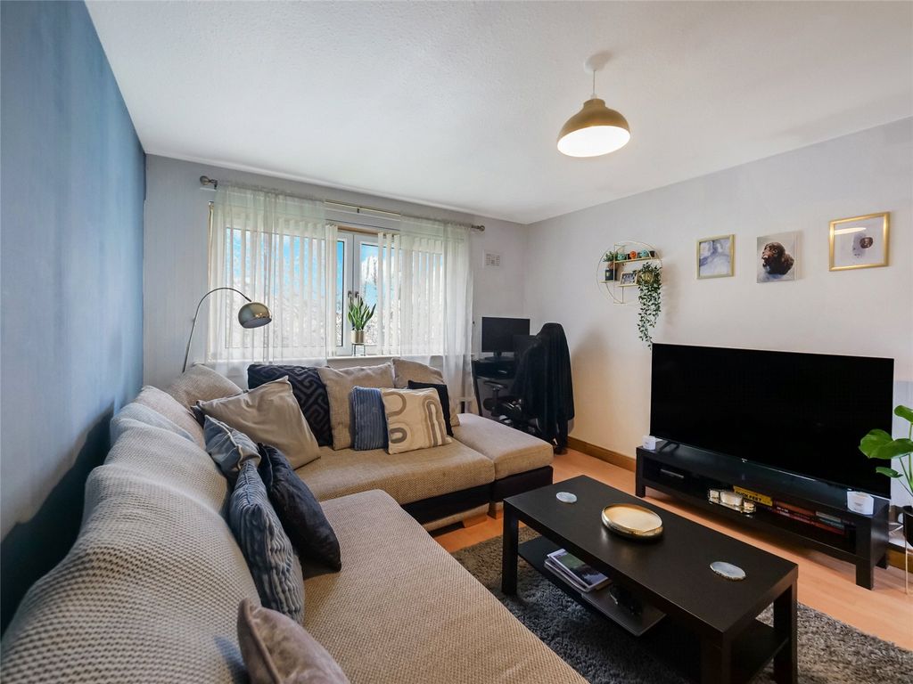 Property photo 3 of 12 Picture No. 19