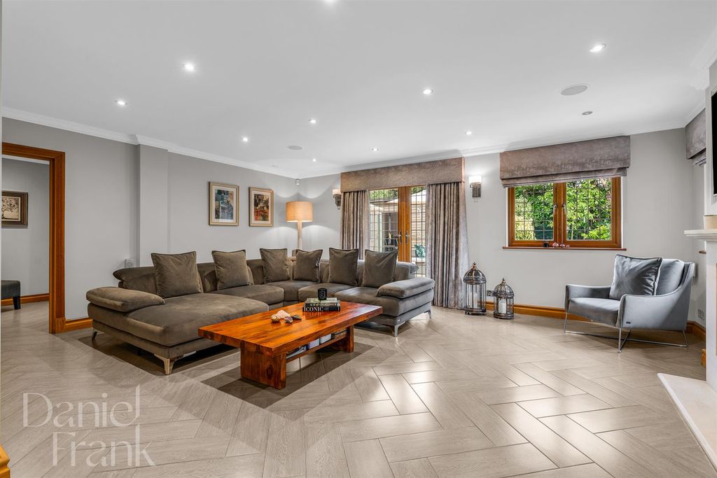 Additional image 8 of 5 bed detached house for saleWest View, Loughton IG10