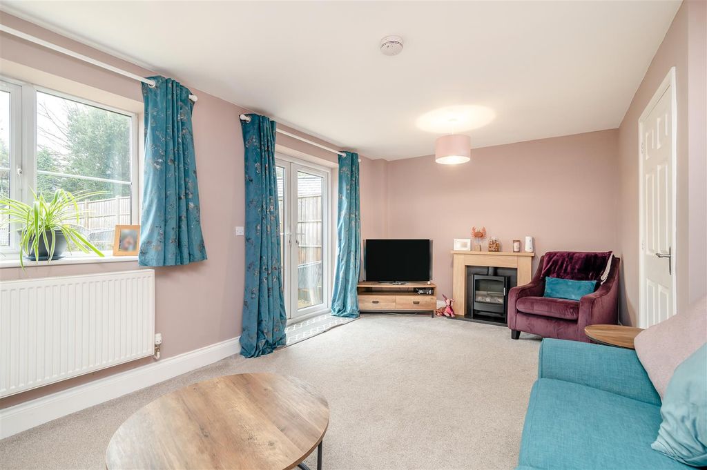 Property photo 3 of 21