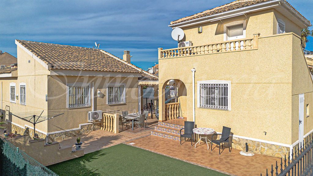 Property photo 1 of 56