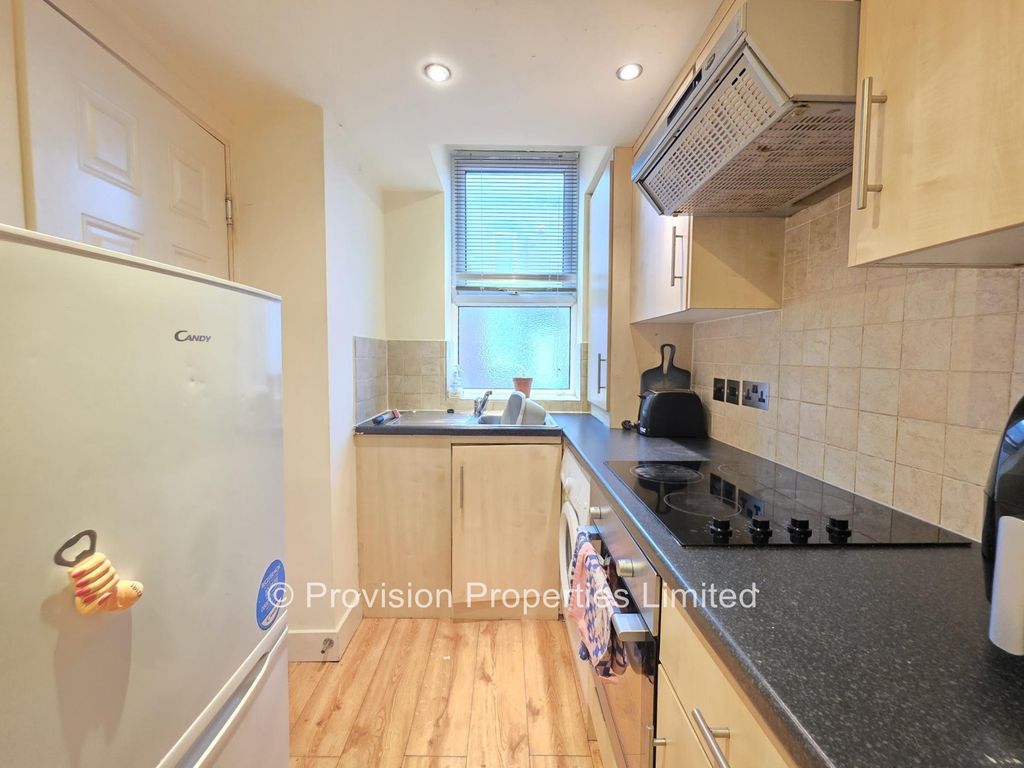 Property photo 2 of 12 Photo