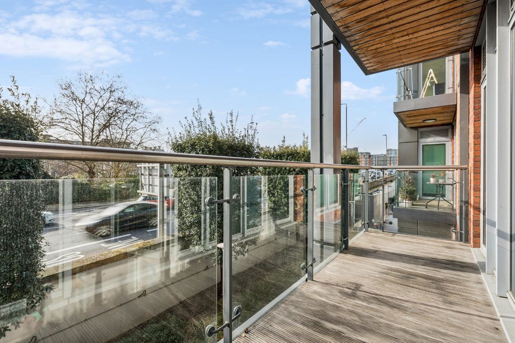 Property photo 3 of 10