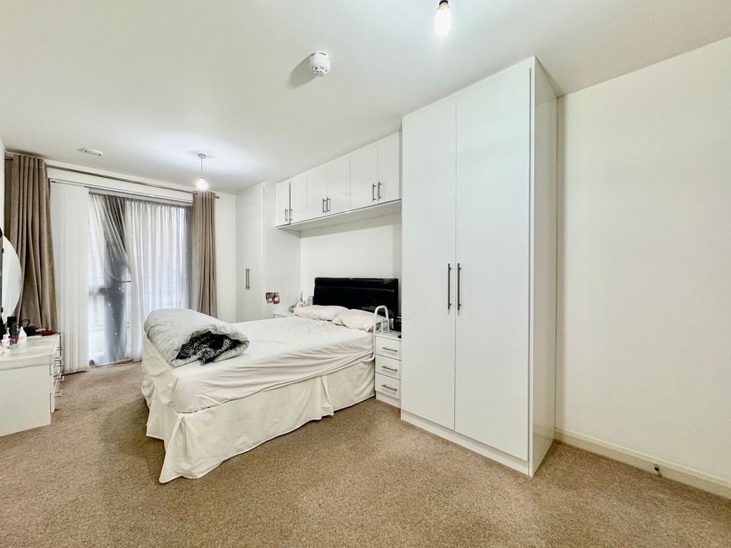 Property photo 3 of 14 Bedroom