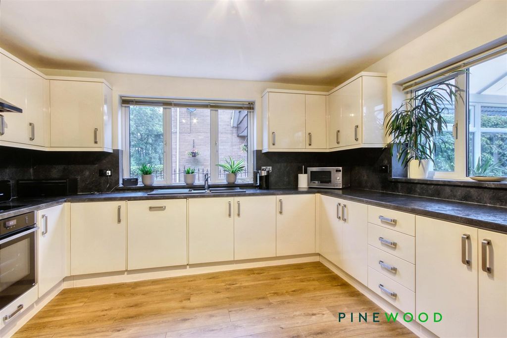 Property photo 2 of 38 Kitchen Diner