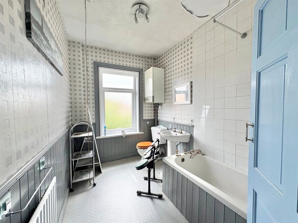 Property photo 3 of 3 Bathroom.Jpg