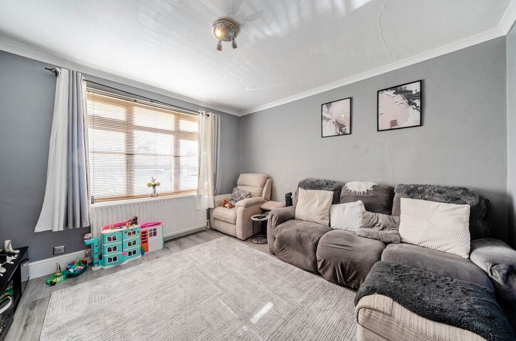 Property photo 3 of 18 Picture No. 16