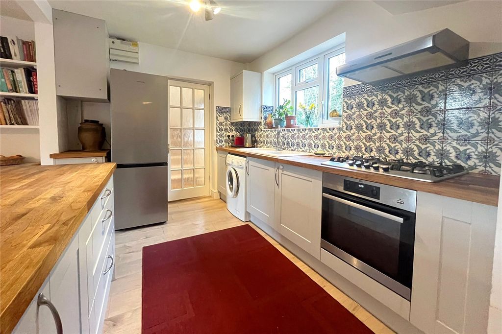 Property photo 3 of 12 Picture No. 16