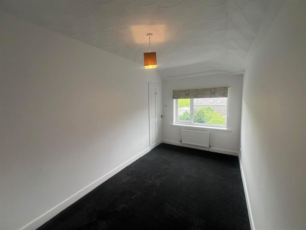 Property photo 1 of 9 Bedroom 2