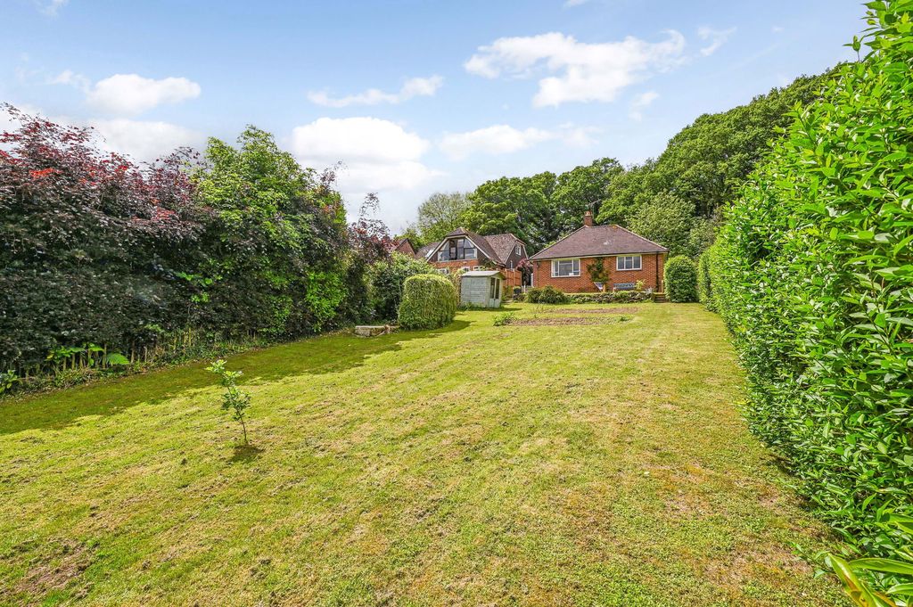 Property photo 3 of 25