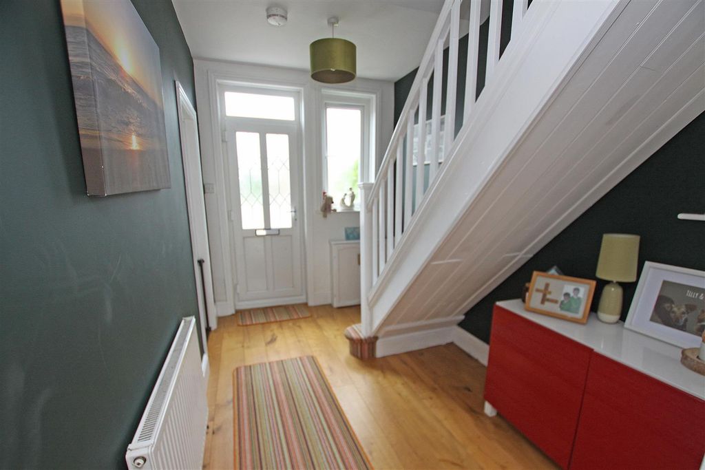 Property photo 3 of 22 Hall.Jpg