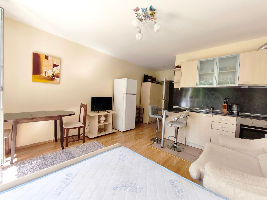 Property photo 3 of 18