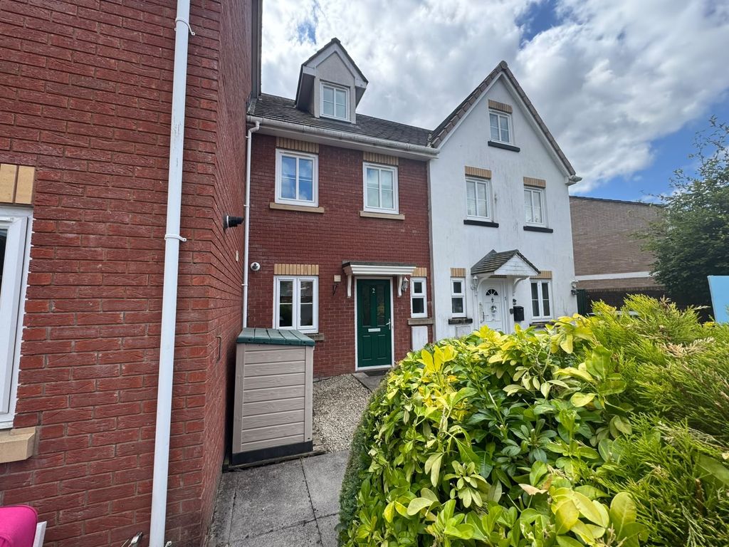 Property photo 1 of 22