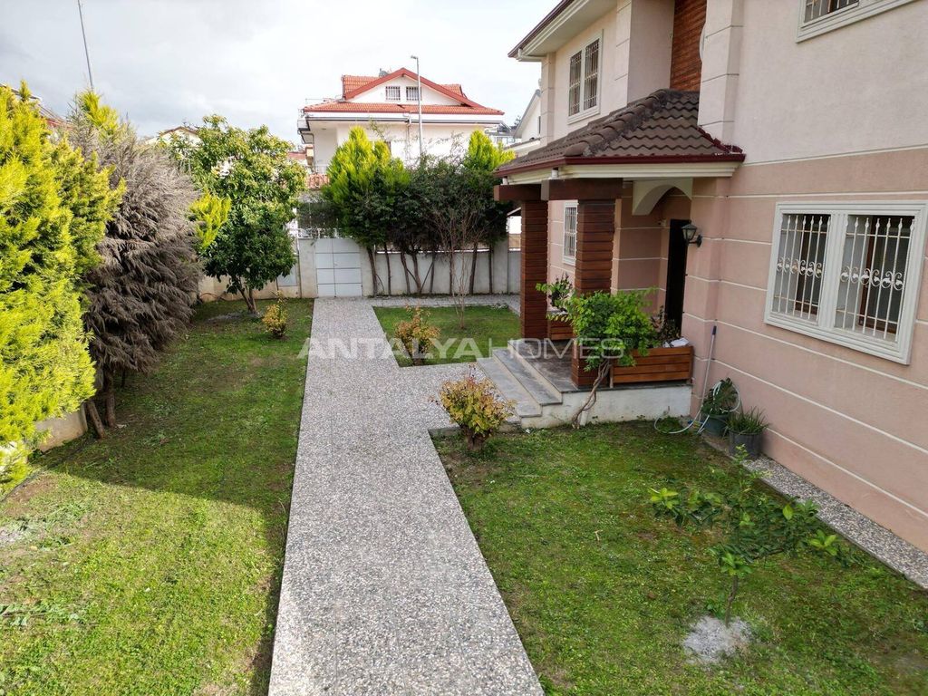 Property photo 3 of 33