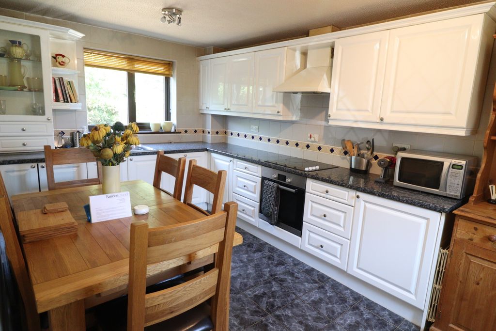 Property photo 2 of 11 Picture No. 06