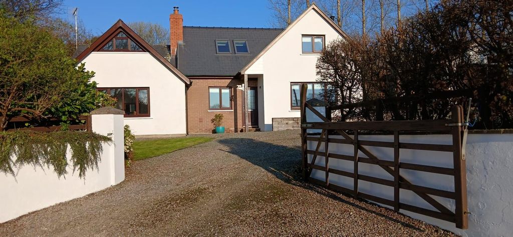 Property photo 1 of 36