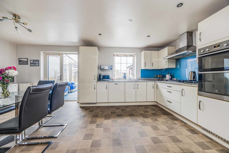 Property photo 2 of 23 Photo 17