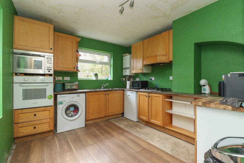 Property photo 3 of 12 Picture 3