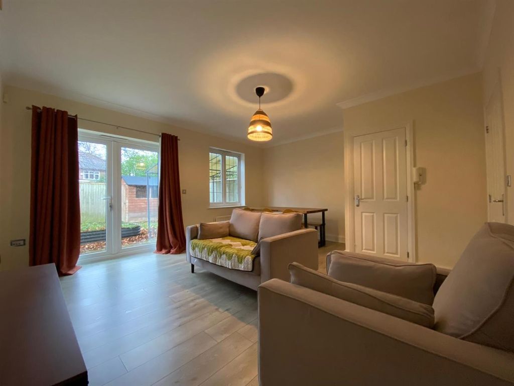 Property photo 2 of 21