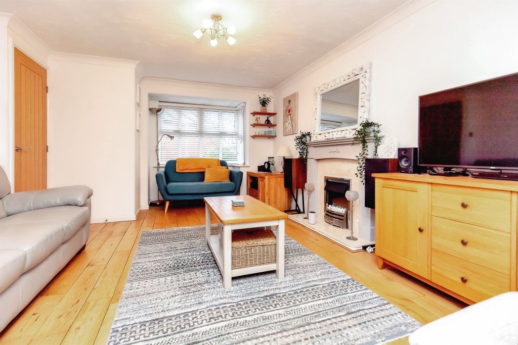 Property photo 3 of 16