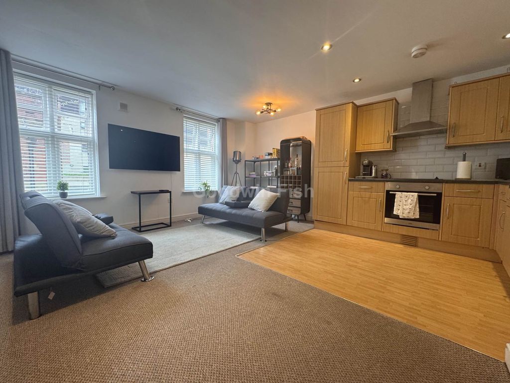 Property photo 2 of 6