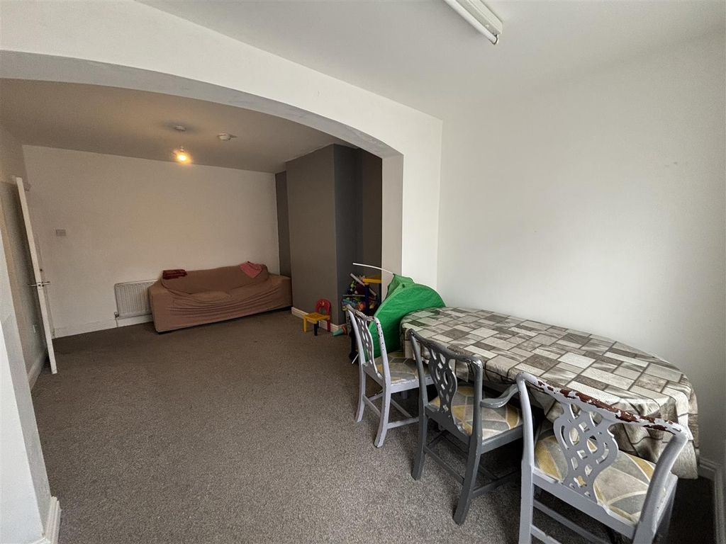 Property photo 3 of 11 Reception Room 2