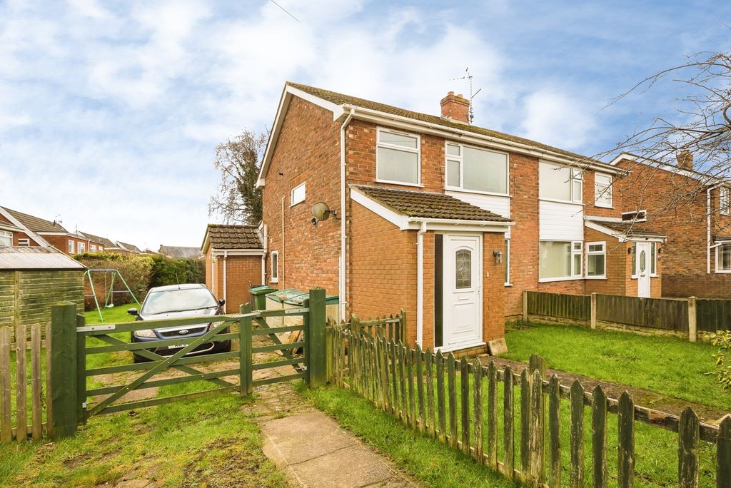 Property photo 1 of 18 Front