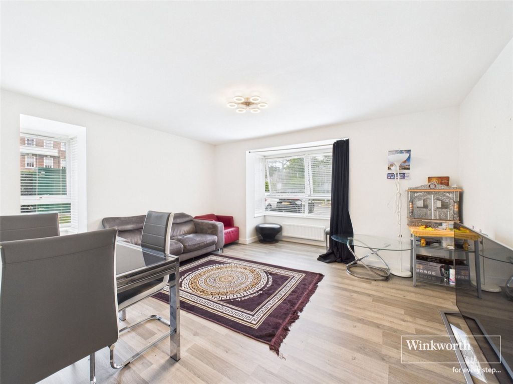 Property photo 1 of 12 Living Room