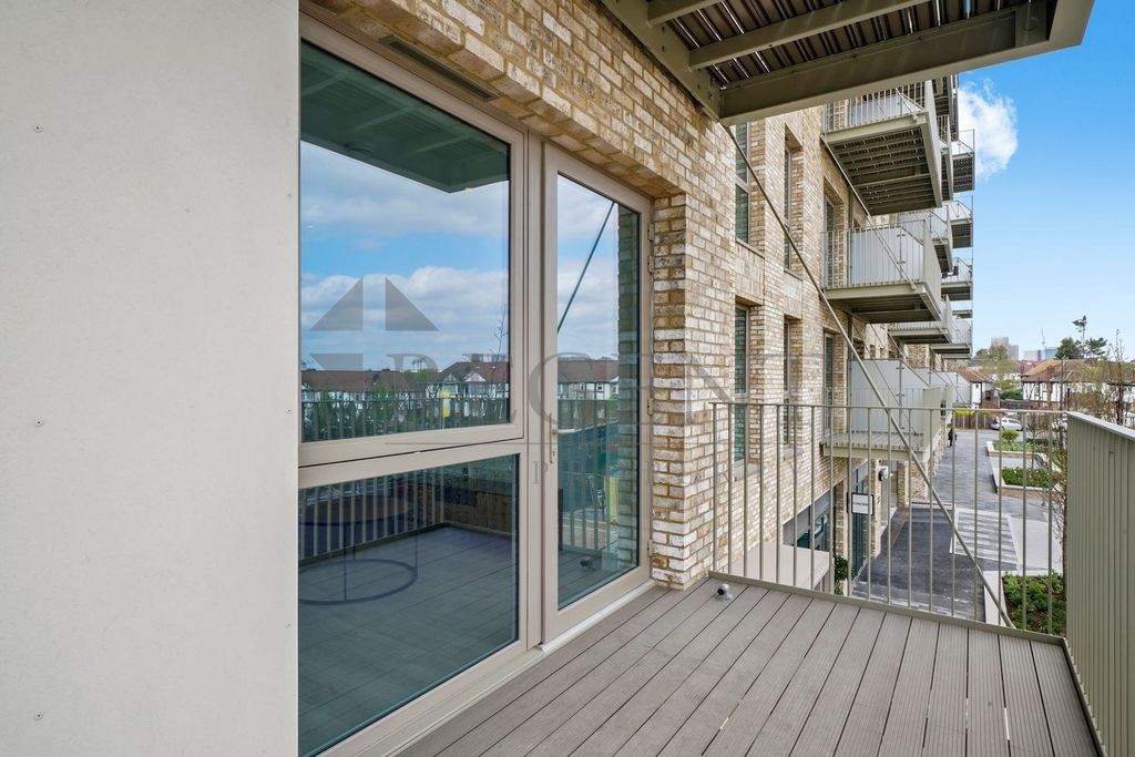 Property photo 2 of 12 Balcony