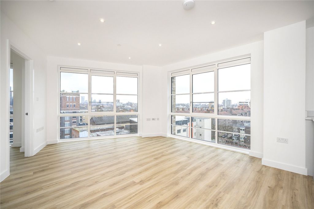 Property photo 1 of 15 Picture No. 10