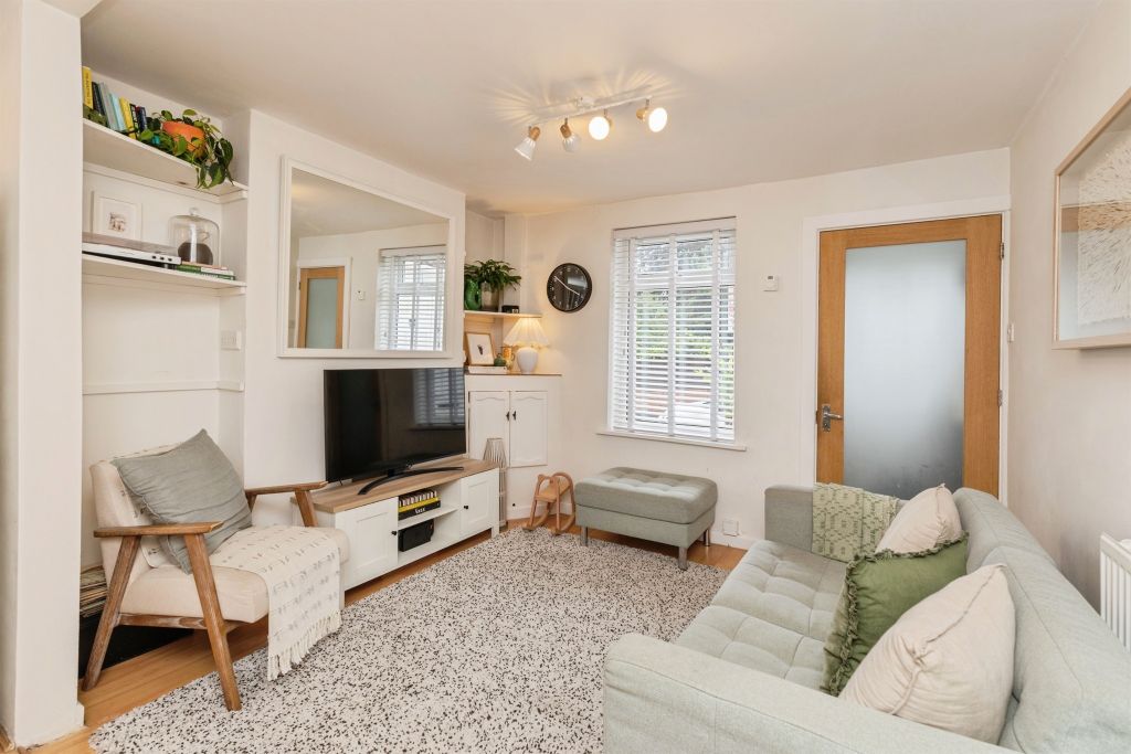 Property photo 3 of 17