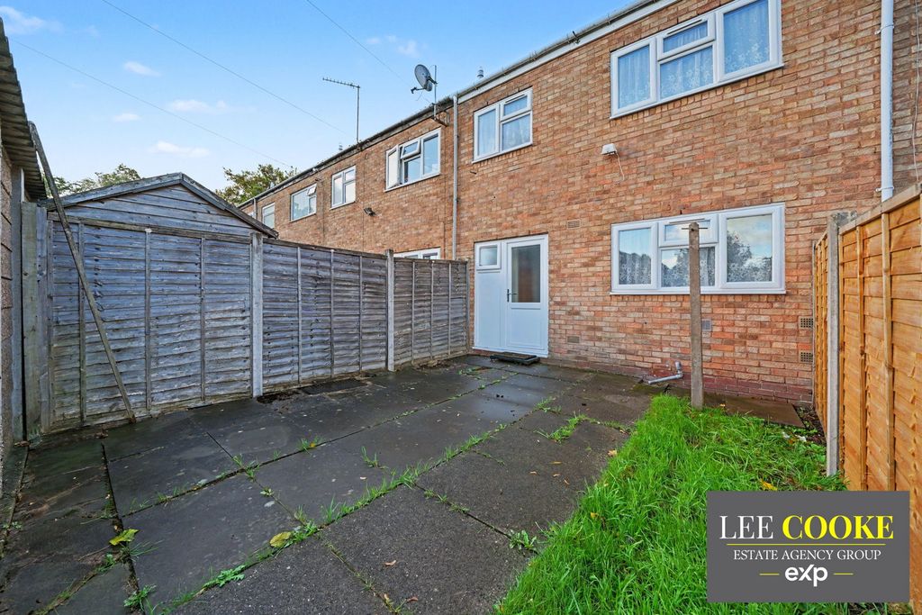 Property photo 3 of 27