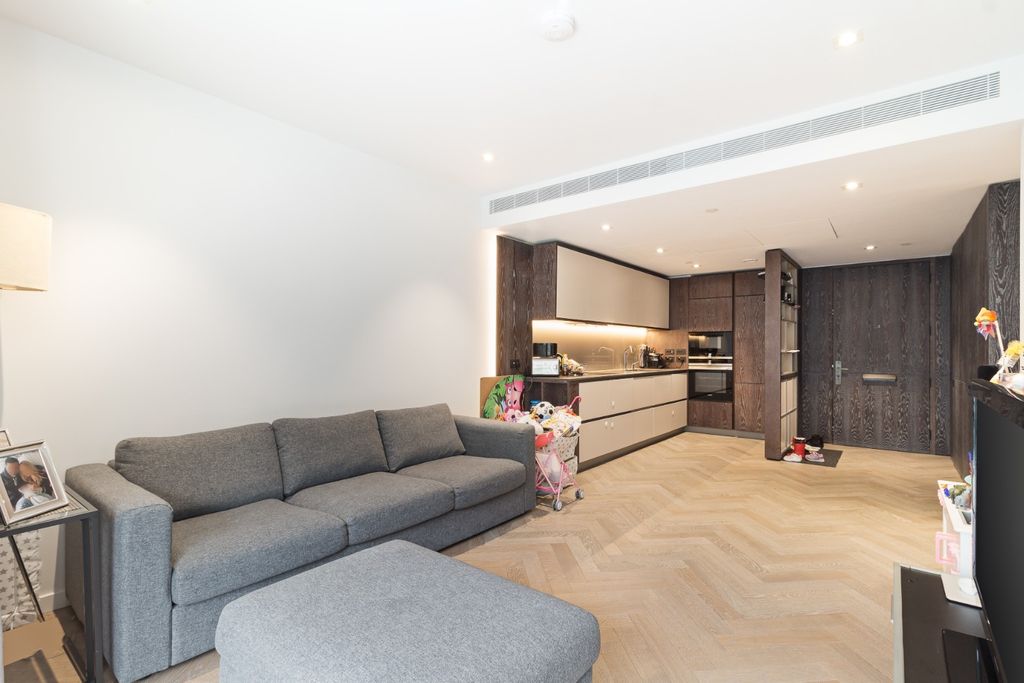 Property photo 2 of 9 3308553