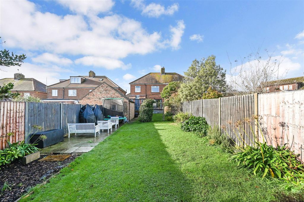 Property photo 2 of 20 Ph5_6324261.Jpg