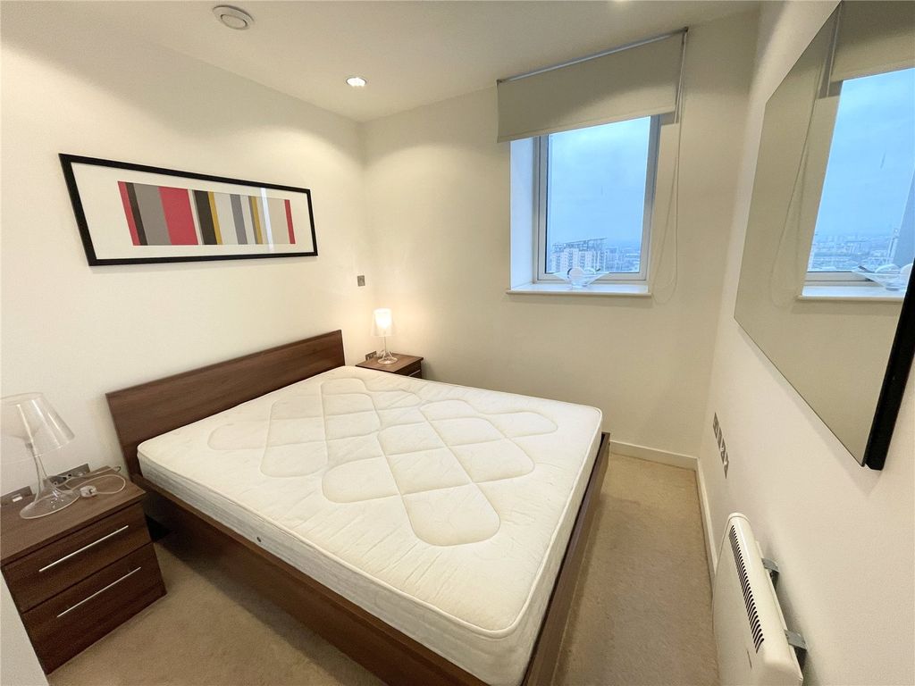 Property photo 2 of 11 2