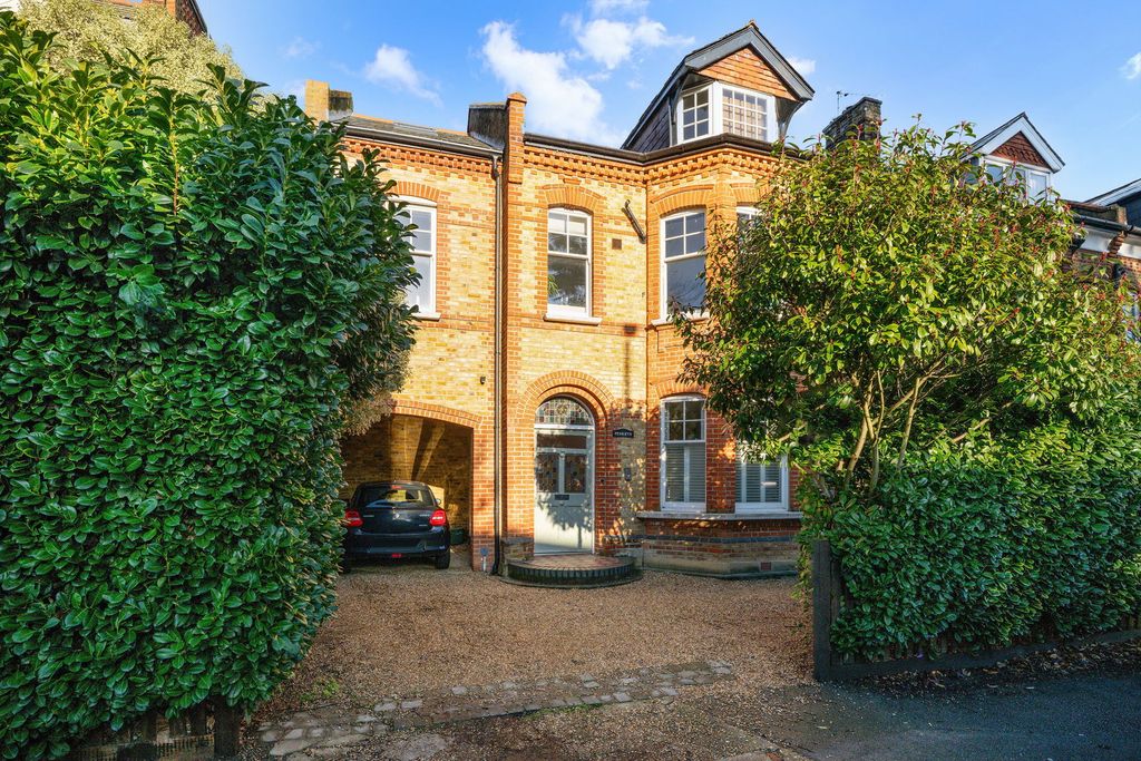 Property photo 1 of 10