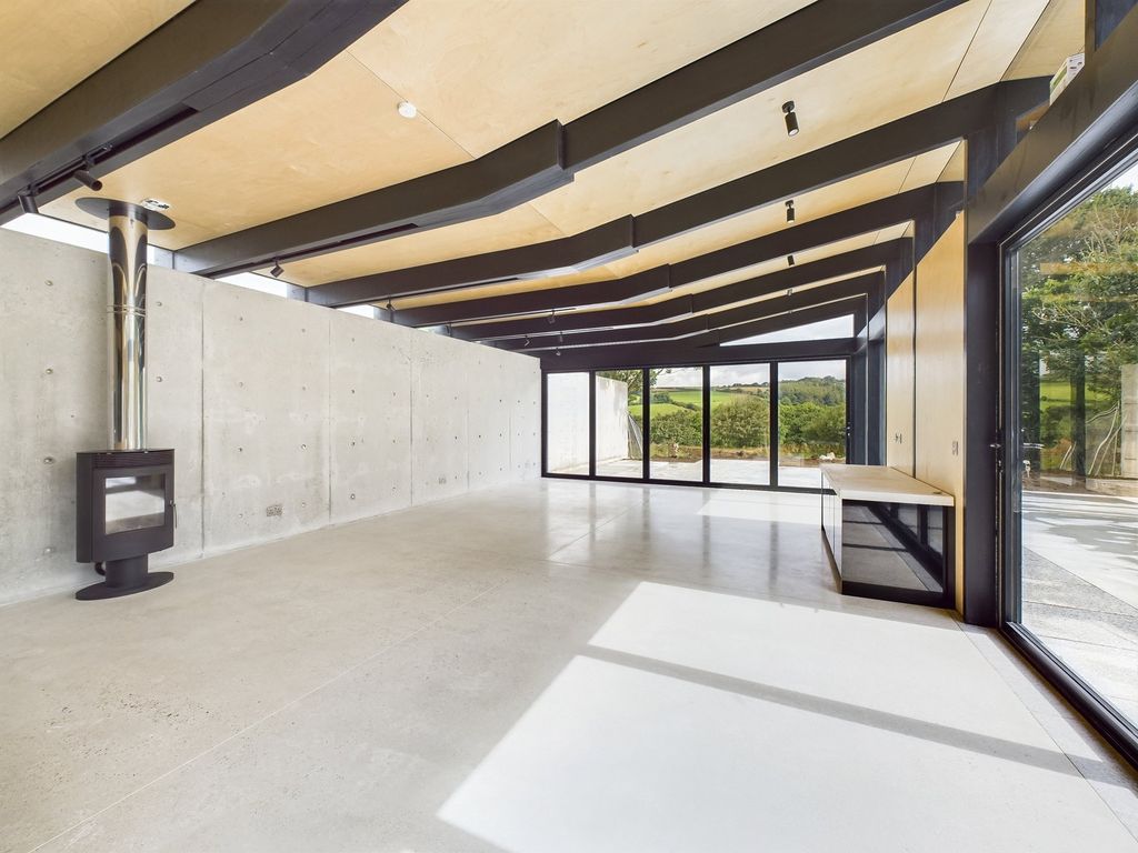 Additional image 6 of 5 bed detached house to rentHigher Trewrong, Polmear Hill, Par PL24