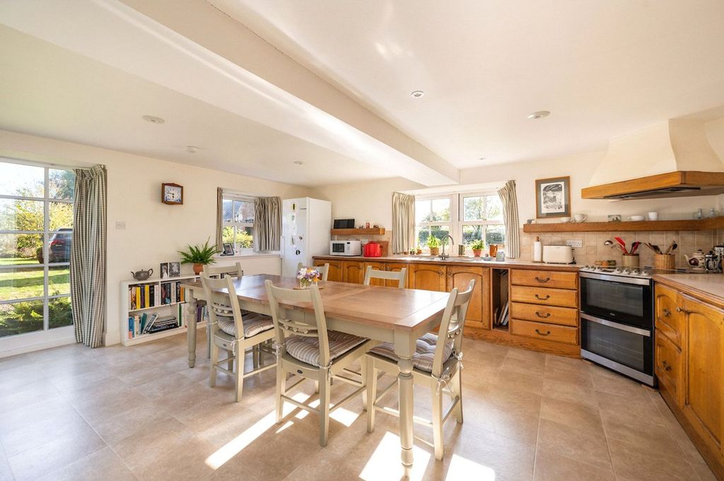 Property photo 3 of 49 Picture No. 60