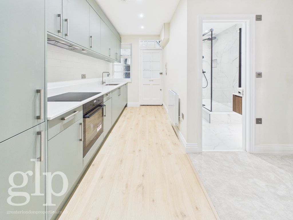 Property photo 2 of 25 5165852