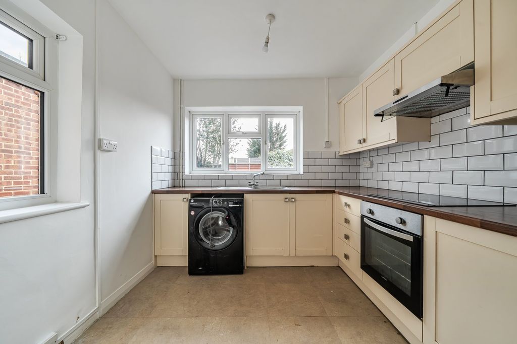 Property photo 2 of 11 Picture No. 19