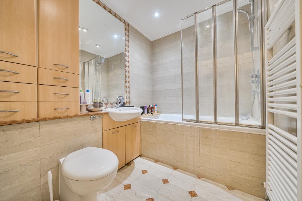 Property photo 3 of 19 Bedroom