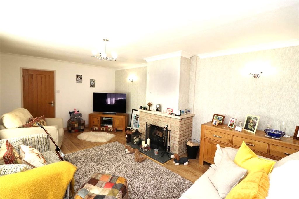 Property photo 2 of 20 Picture No. 21