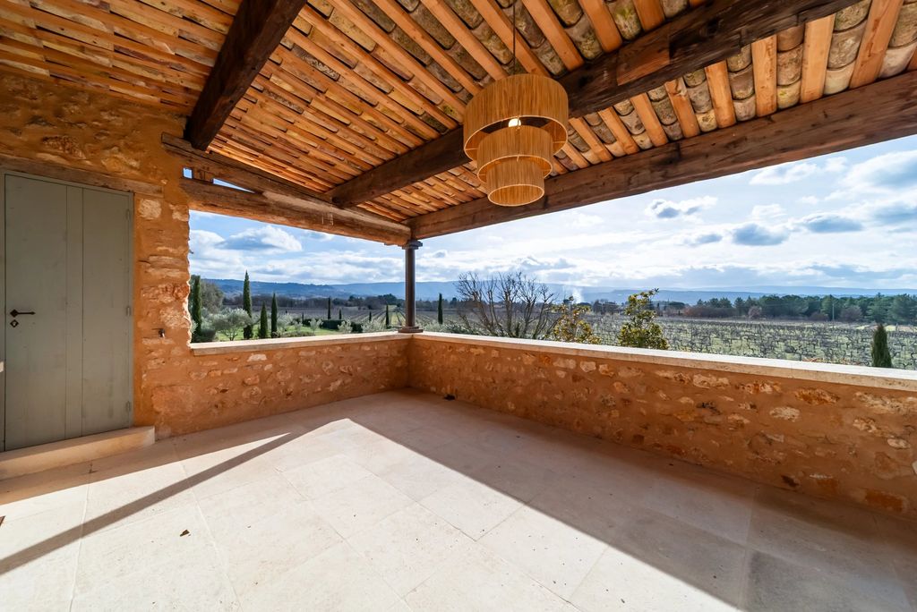 Property photo 3 of 25