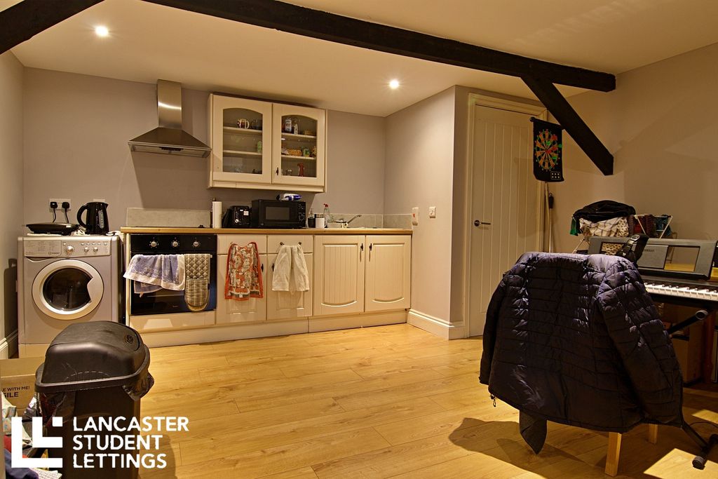 Property photo 1 of 4 Property Photo