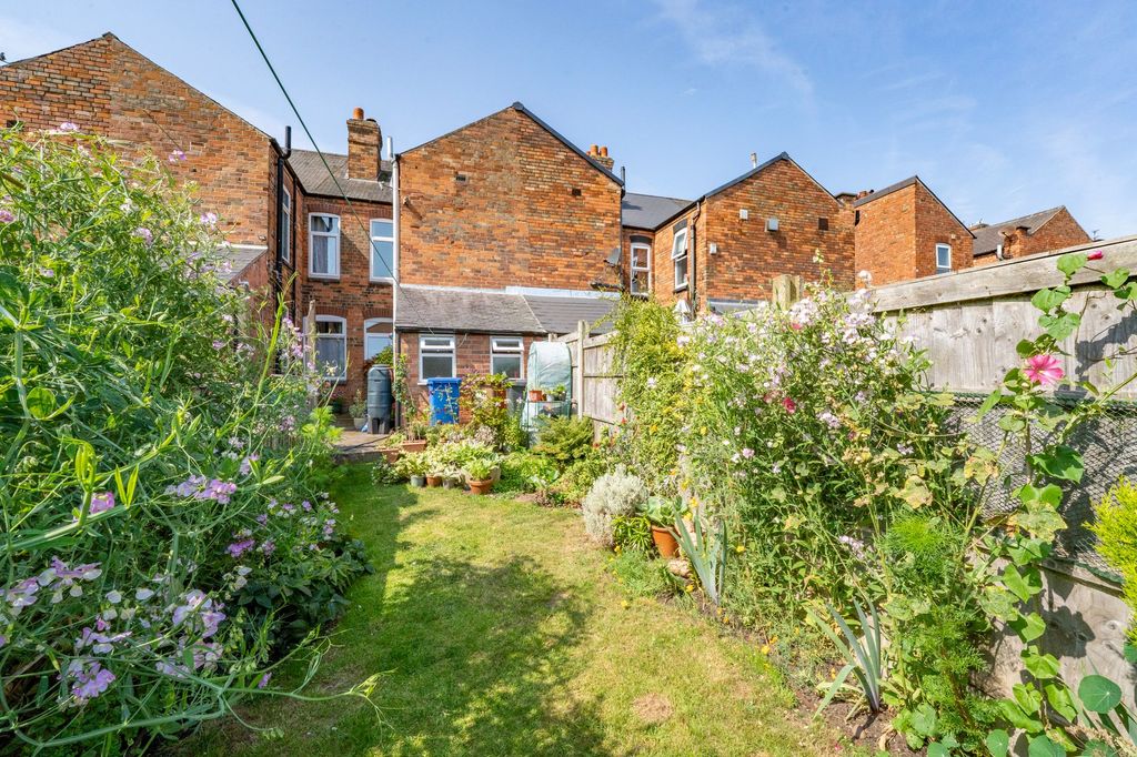 Property photo 2 of 14