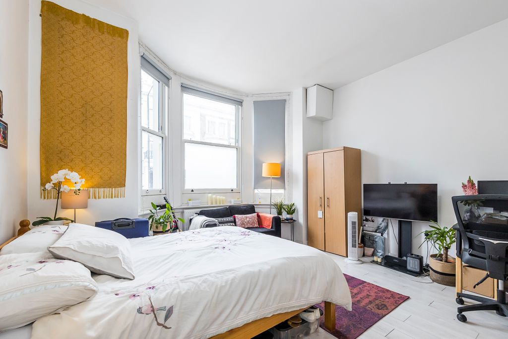 Property photo 2 of 7