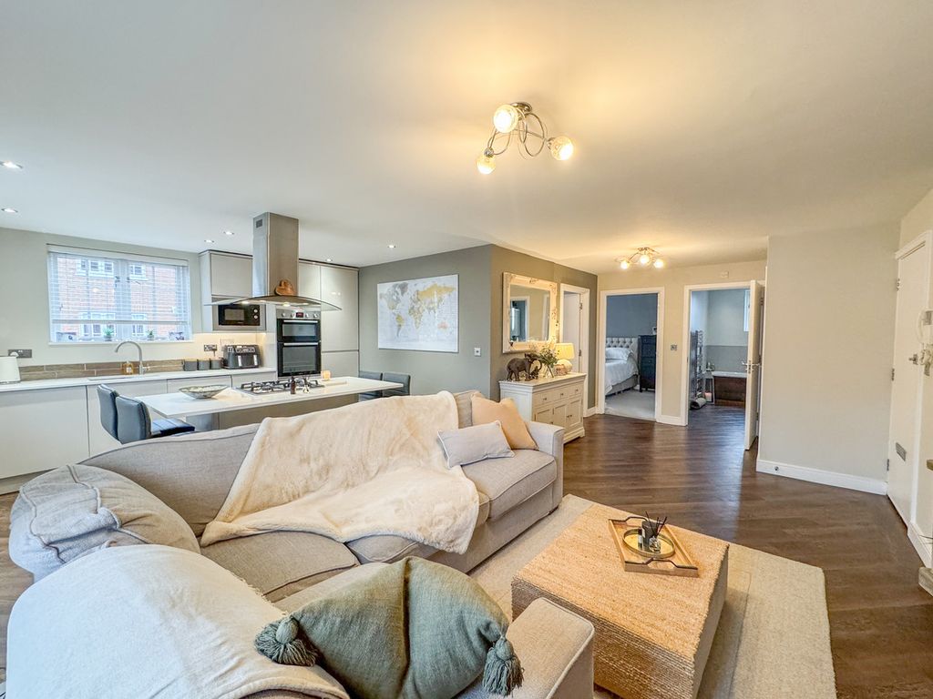 Property photo 2 of 15