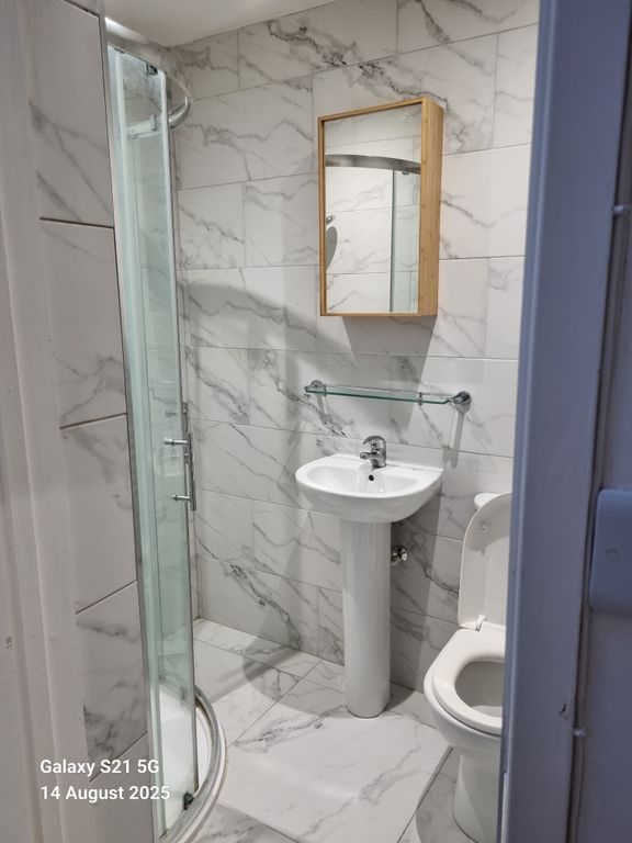 Property photo 1 of 3