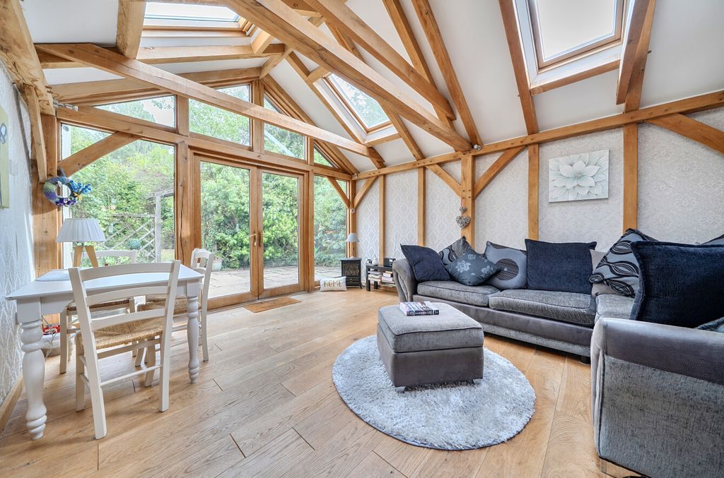 Property photo 3 of 15 1509480 (8)