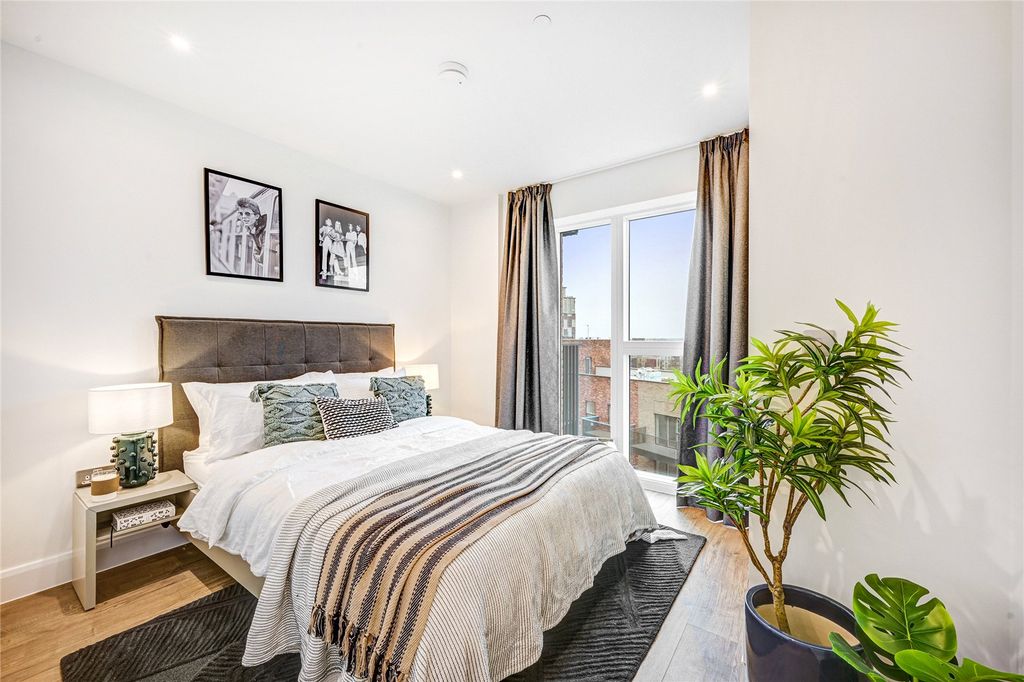 Property photo 2 of 20 Picture No. 10